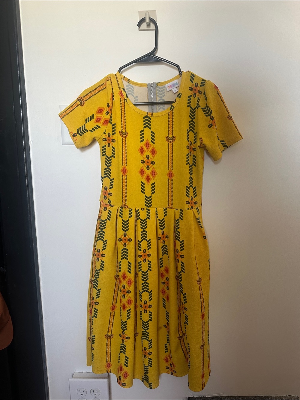 LuLaRoe Dress with Pockets